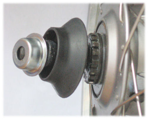 Rollerbrake splines under cap