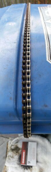 File:Chain-compare20190818 170837.jpg